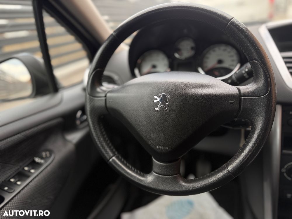 Peugeot 207 95 VTi Sport - 8