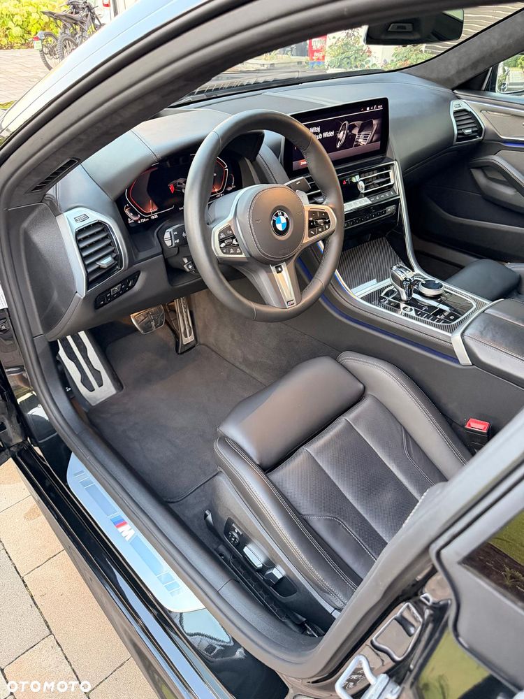 BMW Seria 8 840d xDrive mHEV - 13