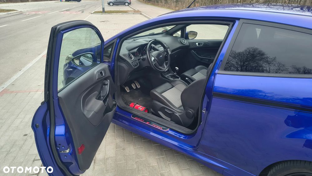 Ford Fiesta 1.6 EcoBoost ST - 8