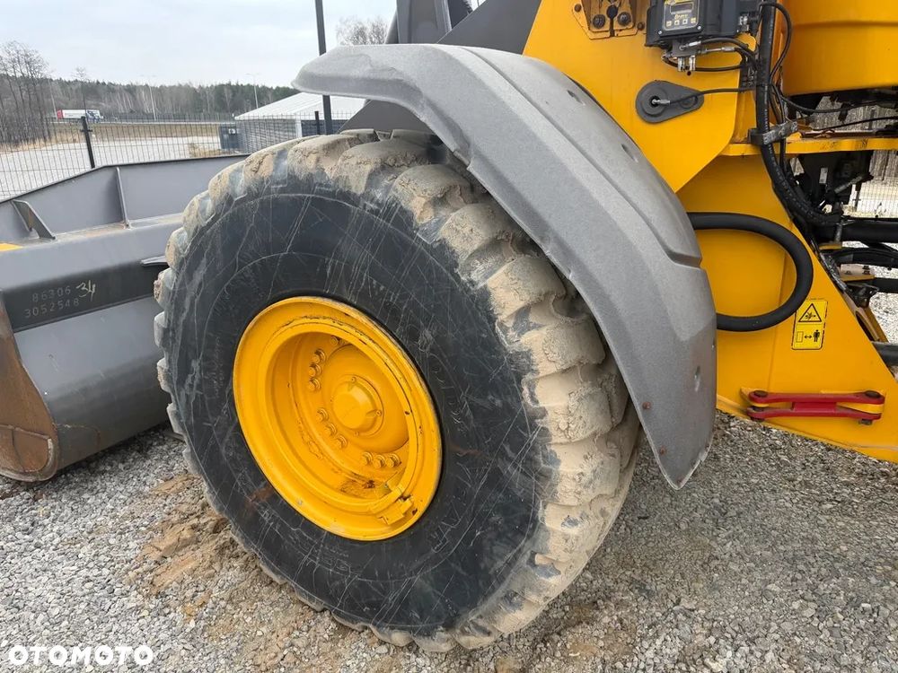 Volvo L110H - 16