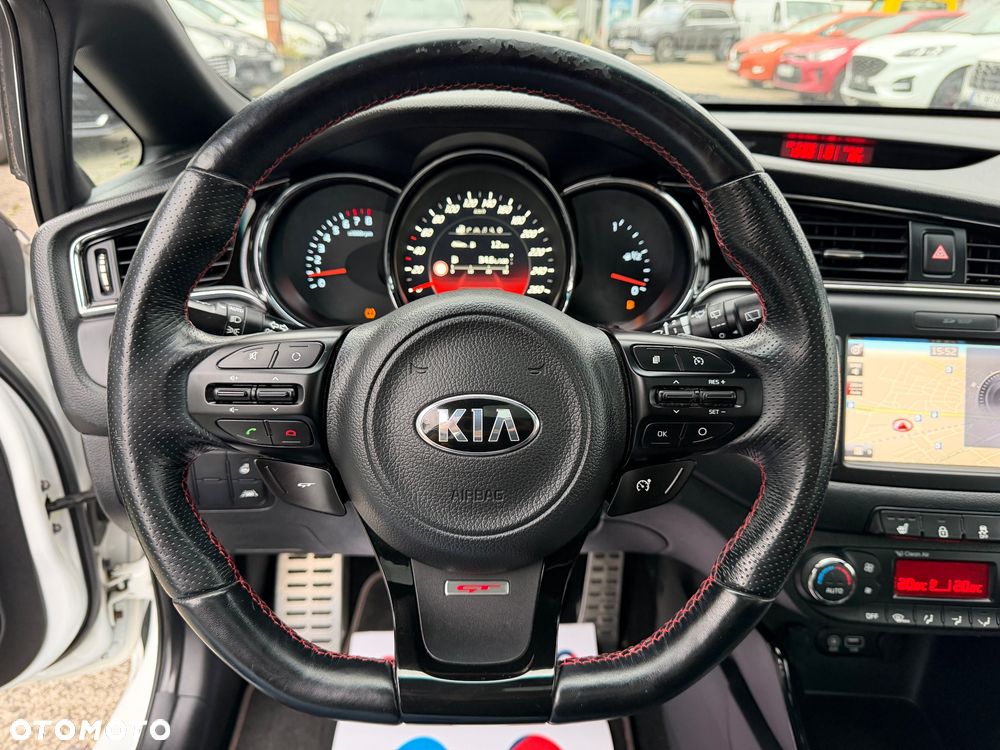 Kia Ceed 1.6 T-GDI GT - 20