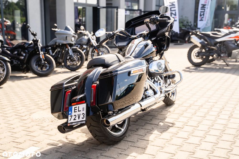 Harley-Davidson Touring Road Glide - 4