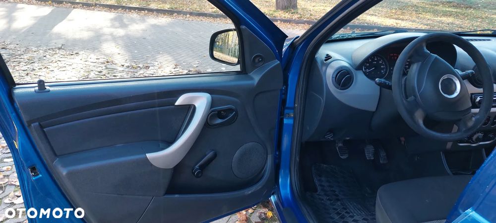 Dacia Sandero 1.4 MPI Ambiance - 25
