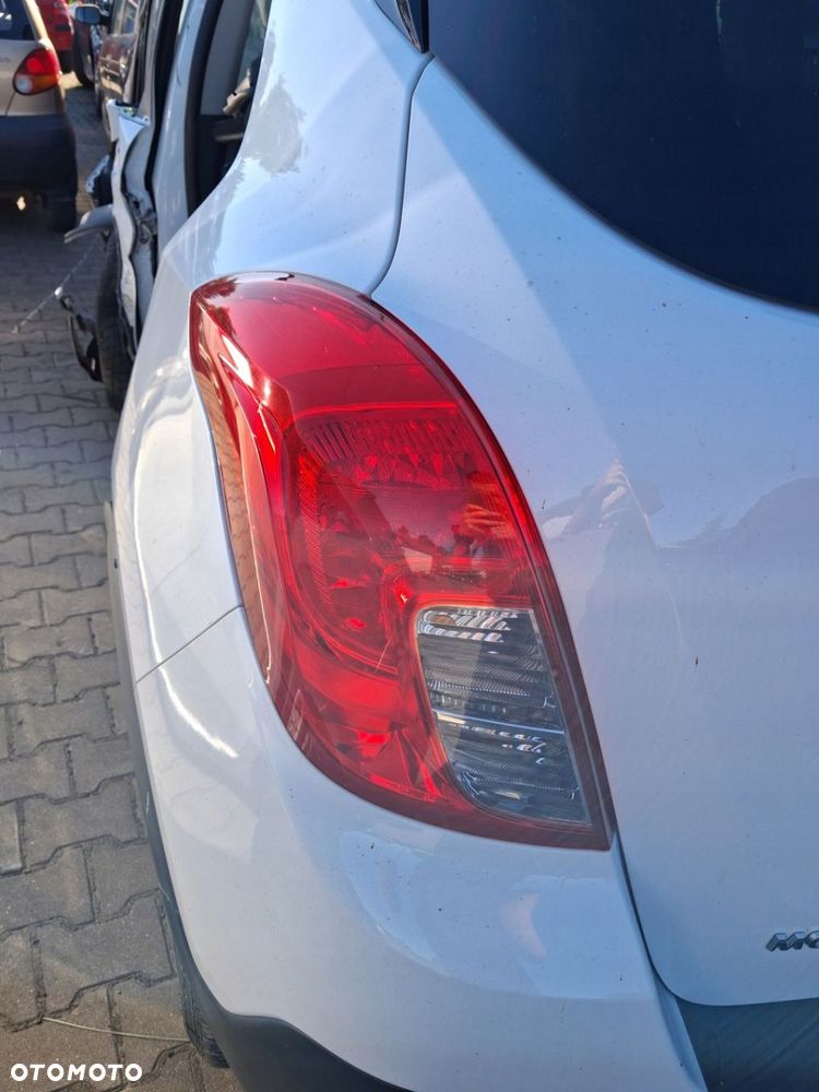 OPEL MOKKA A 2013 1.7CDTi lampa lewa tył - 1
