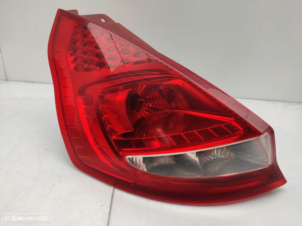 Farolim esquerdo FORD Fiesta VI (CB1, CCN) - 1