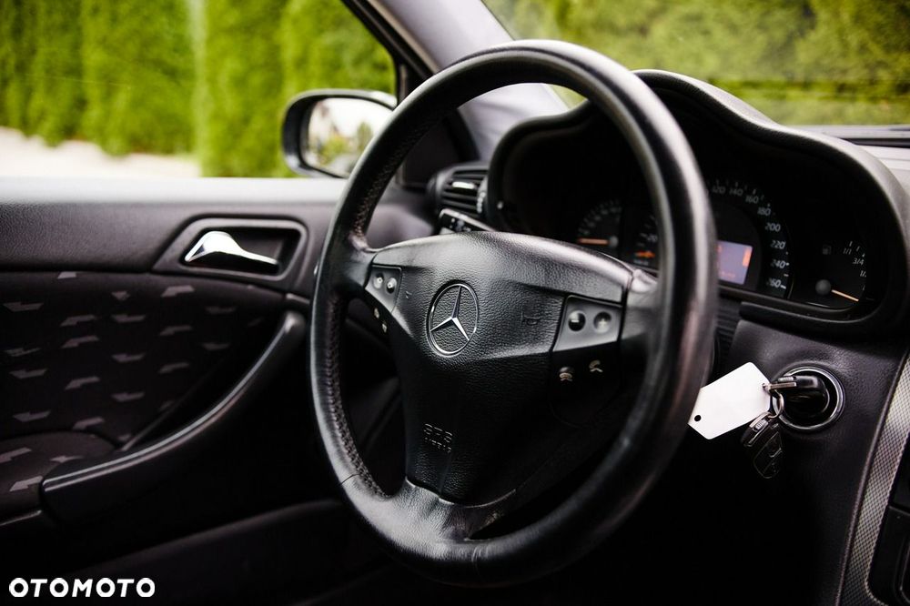 Mercedes-Benz Klasa C - 22