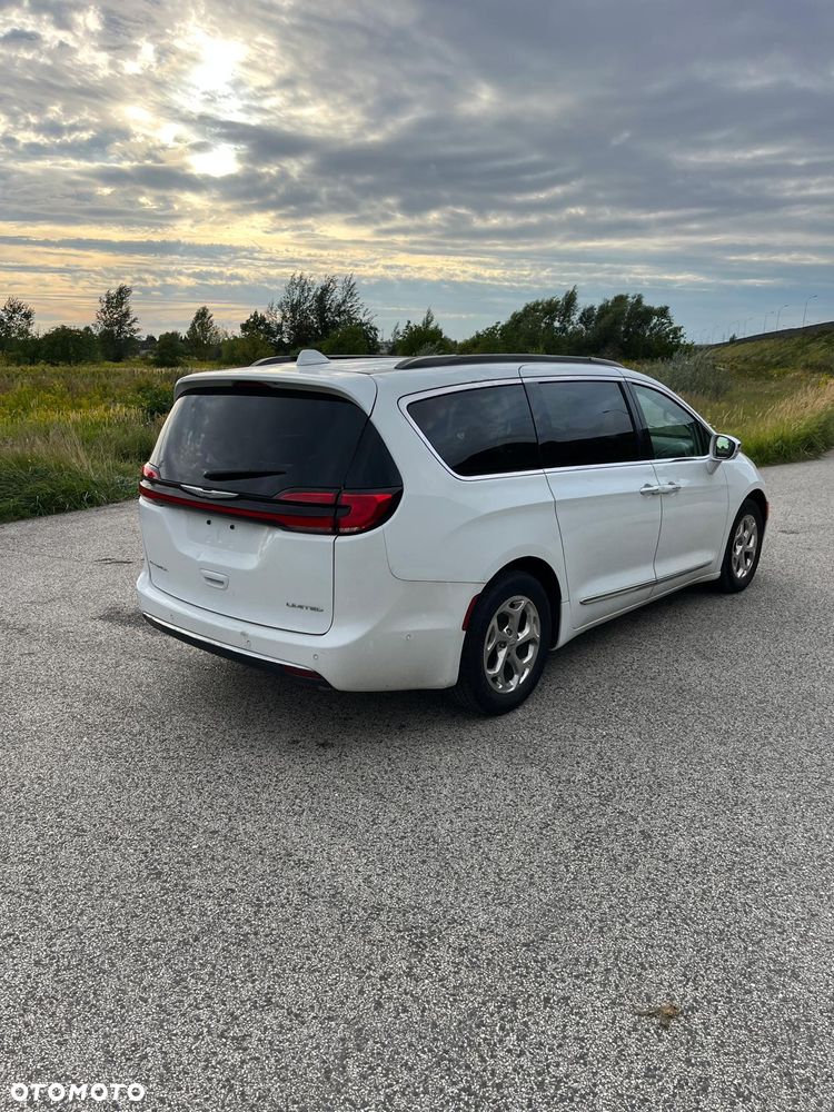 Chrysler Pacifica - 18
