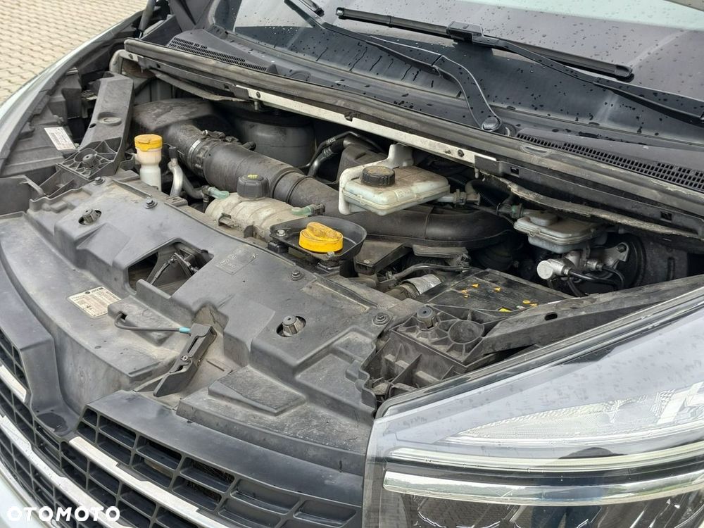 Renault Trafic - 28