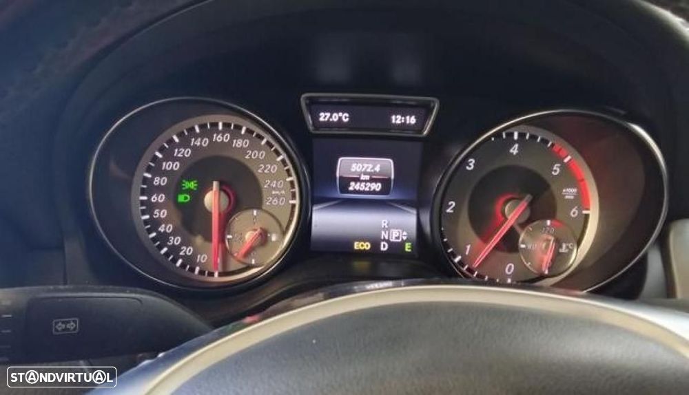 Mercedes-Benz CLA 220 - 4