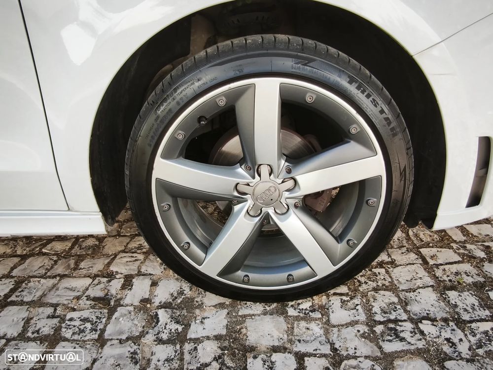 Audi A1 Sportback 1.6 TDI S-line - 13