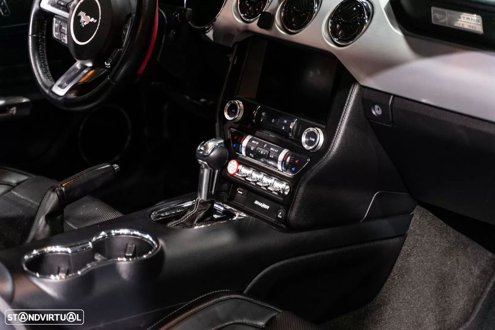 Ford Mustang 2.3 Eco Boost Aut. - 22