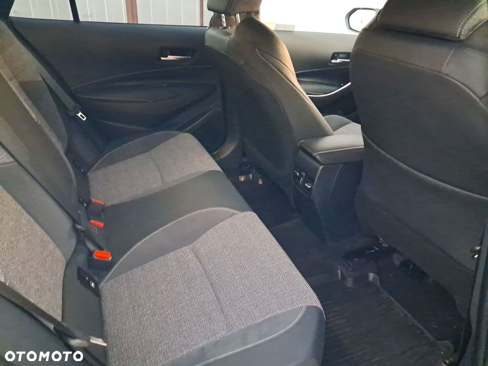 Toyota Corolla 1.8 Hybrid Style - 11