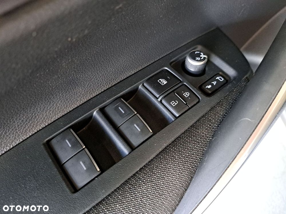Toyota Corolla 1.8 Hybrid Comfort - 36