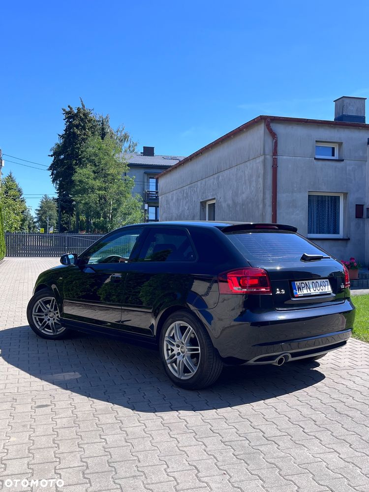Audi A3 3-drzwiowe 1.6 TDI DPF Ambiente - 5