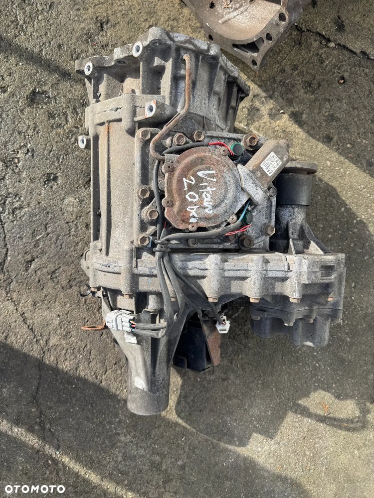 Grand Vitara II 2,0 16V reduktor skrzyni biegów - 2