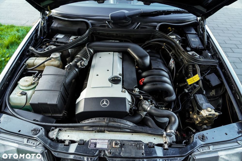 Mercedes-Benz W124 (1984-1993) - 12