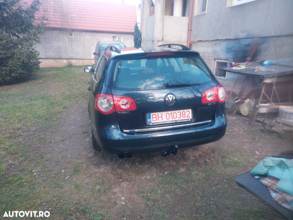 Volkswagen Passat 2.0 TDI BlueMotion Technology DPF Highline - 4