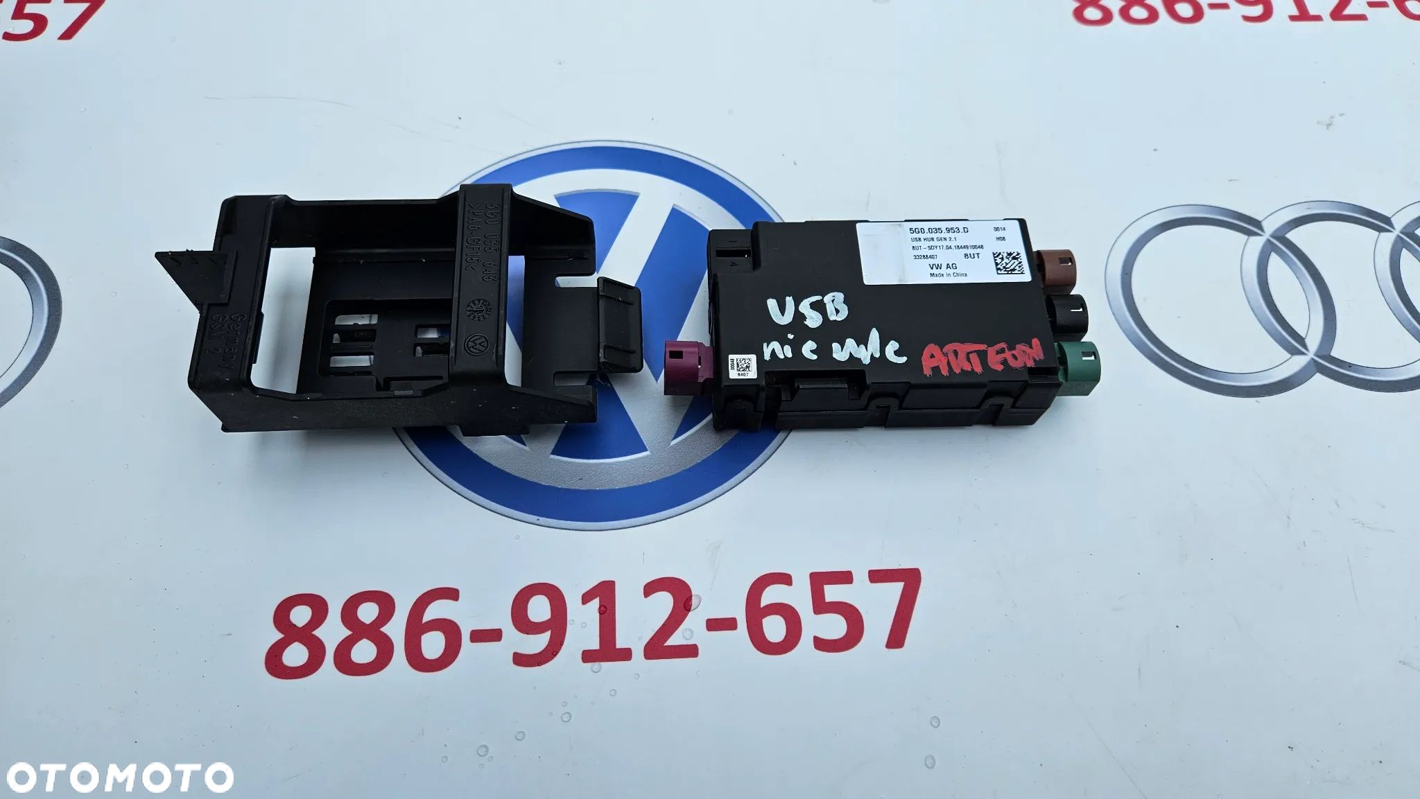 VW Arteon VW Passat B8 Moduł USB Gniazdo USB Port USB 5G0035953D - 1
