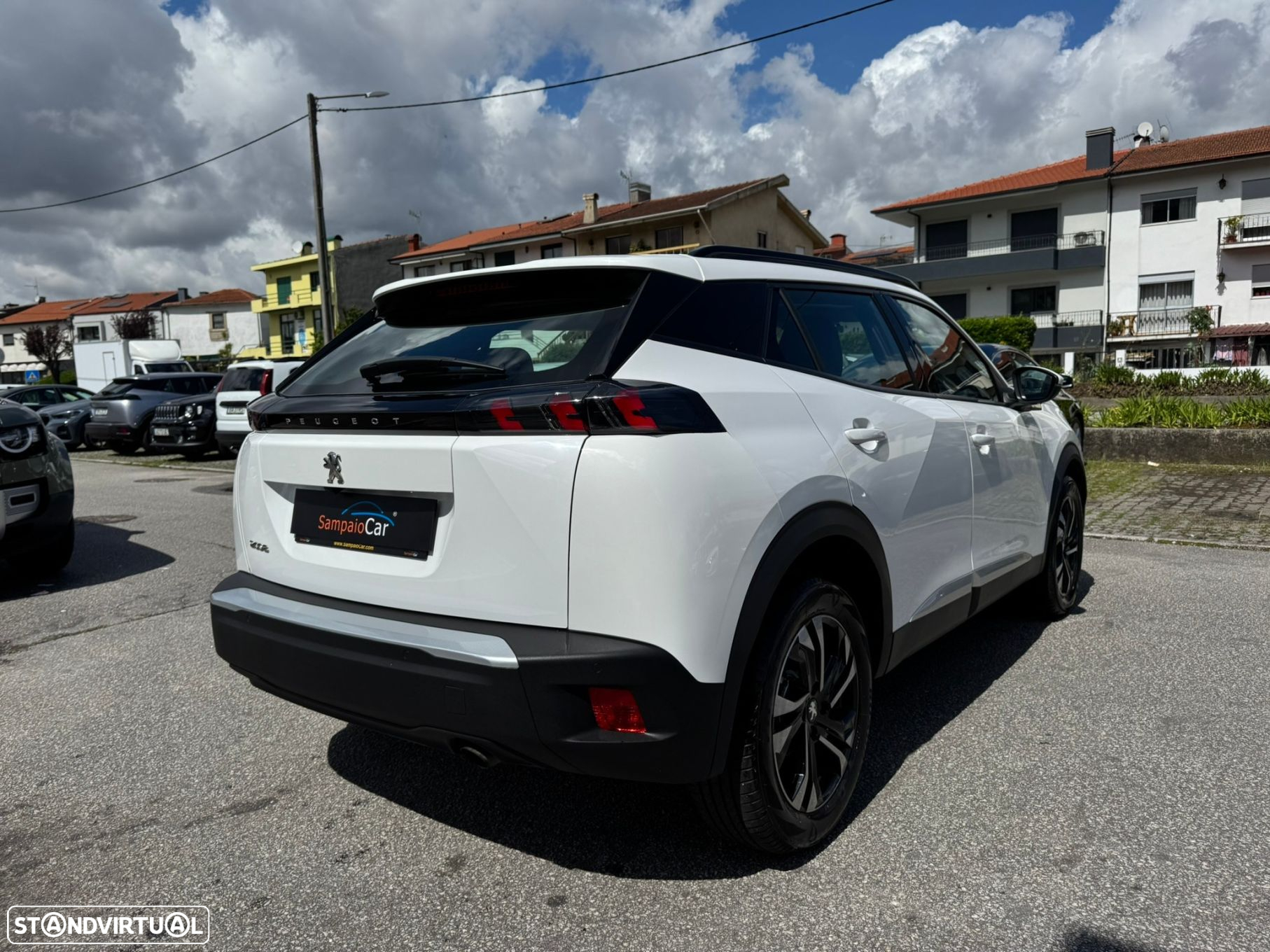 Peugeot 2008 1.5 BlueHDi Allure - 4