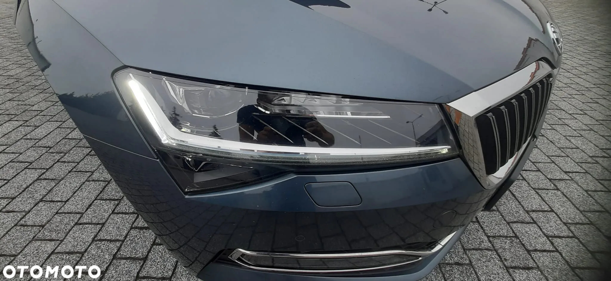 Skoda Superb 2.0 TDI DSG Ambition - 9