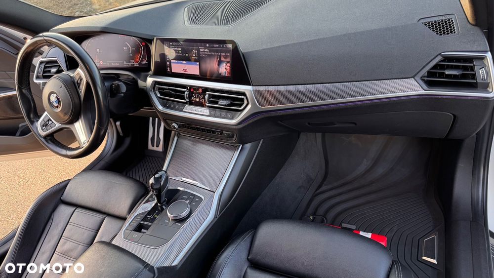 BMW Seria 3 320d xDrive M Sport - 12