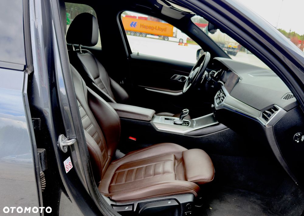 BMW Seria 3 320d mHEV M Sport - 30