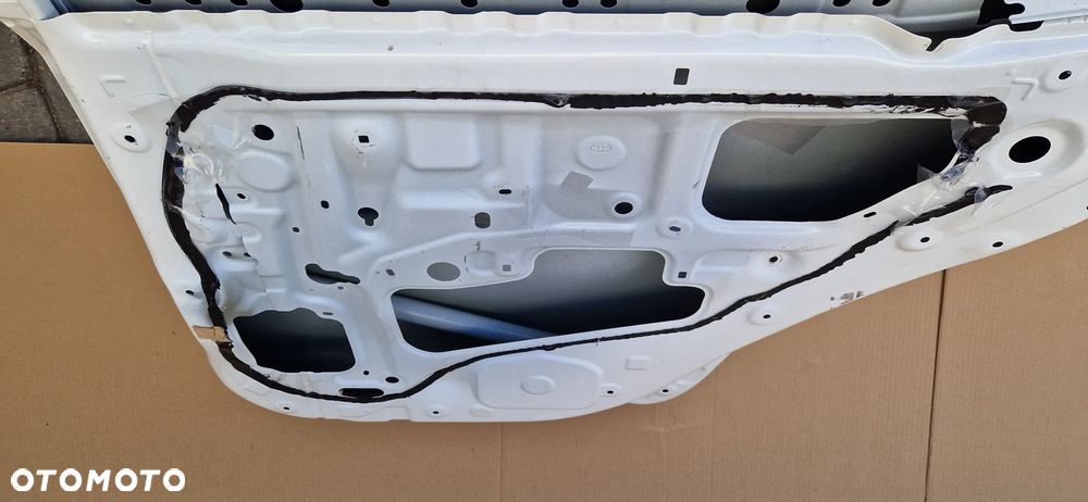 DRZWI PRAWE TYLNE TYŁ TOYOTA COROLLA E16 E18 SEDAN - 5