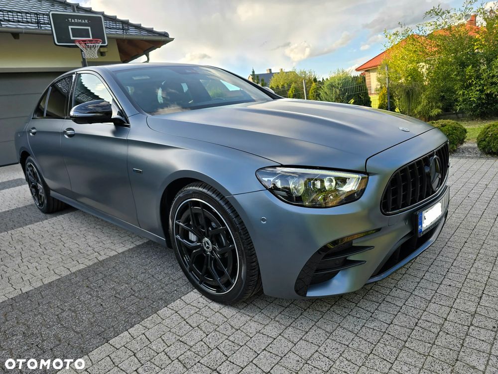 Mercedes-Benz Klasa E 300 de AMG - 6