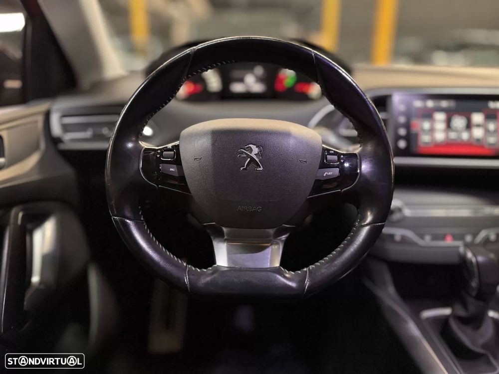 Peugeot 308 1.2 PureTech Allure - 12