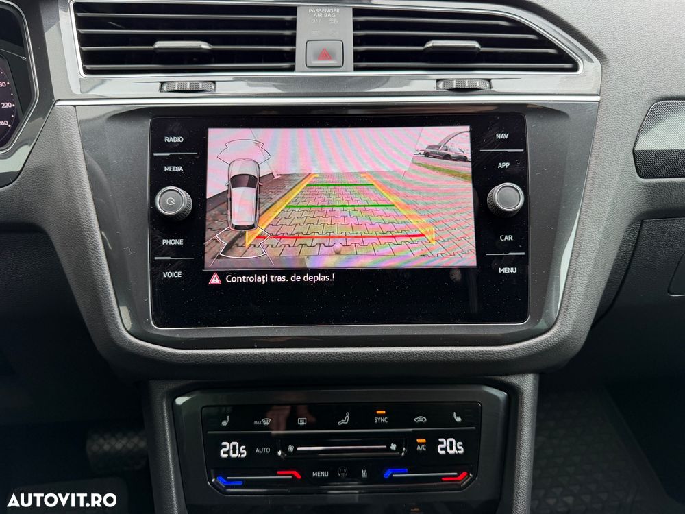 Volkswagen Tiguan 2.0 TDI 4Mot DSG Elegance - 29