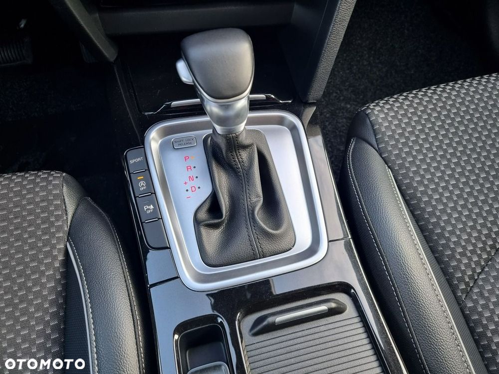 Kia XCeed 1.6 CRDi SCR L DCT - 21