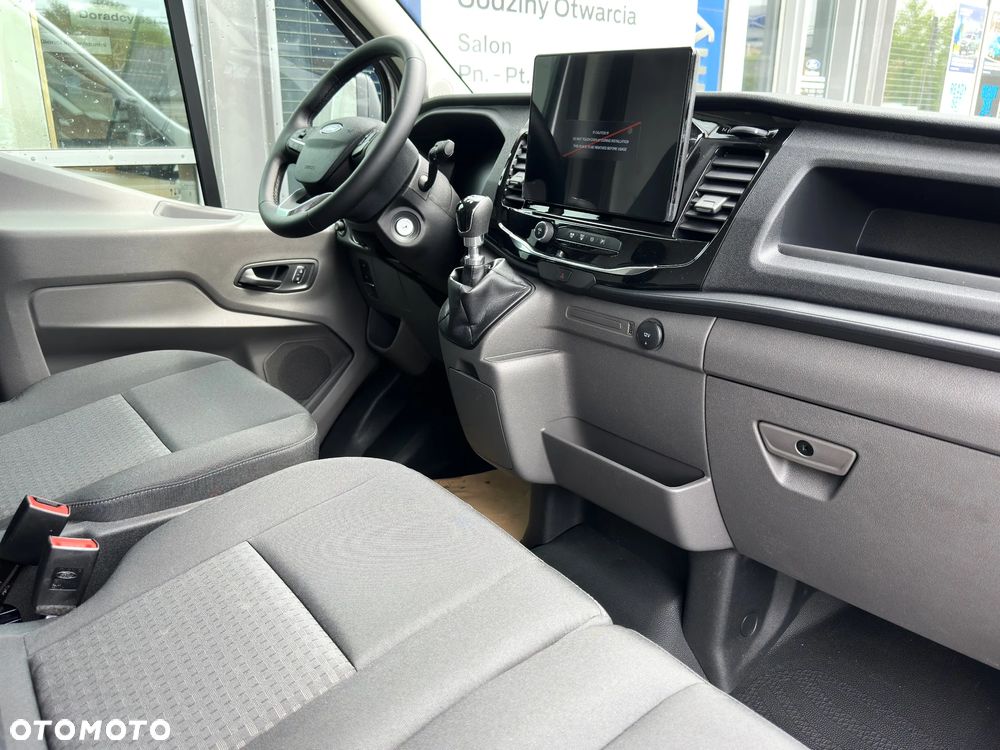 Ford Transit - 10