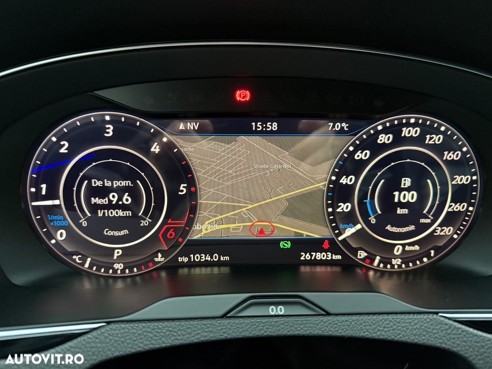 Volkswagen Passat Variant 2.0 TDI DSG 4Motion R Executive - 9