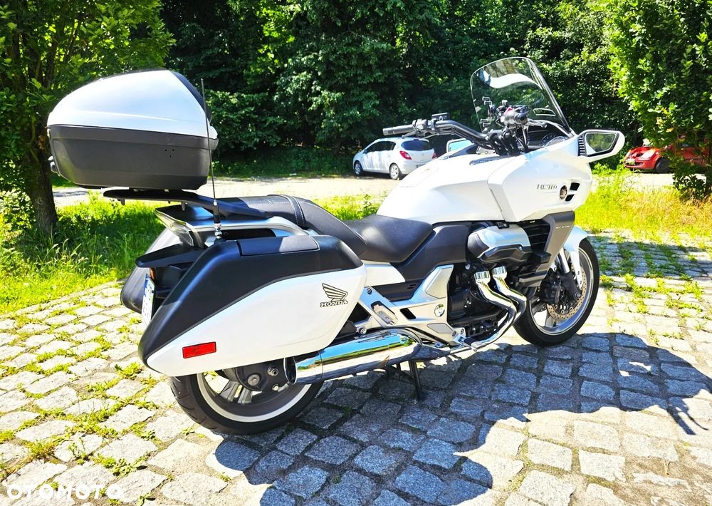 Honda CTX - 9