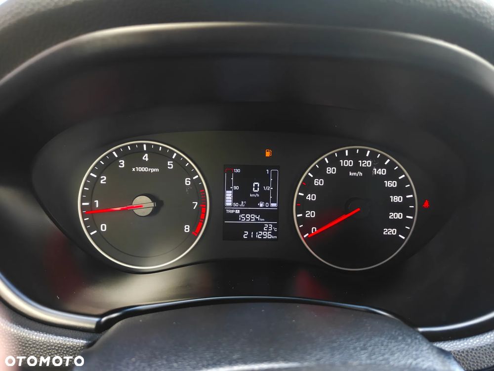 Hyundai i20 blue 1.2 Pure - 34