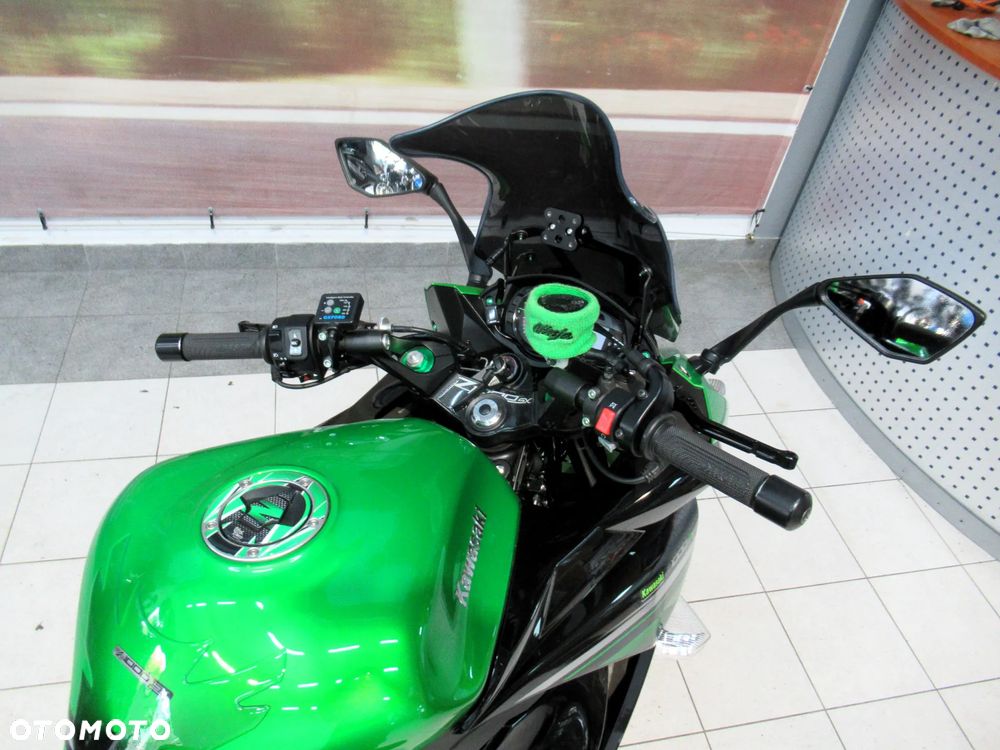 Kawasaki Ninja 1000 SX - 16