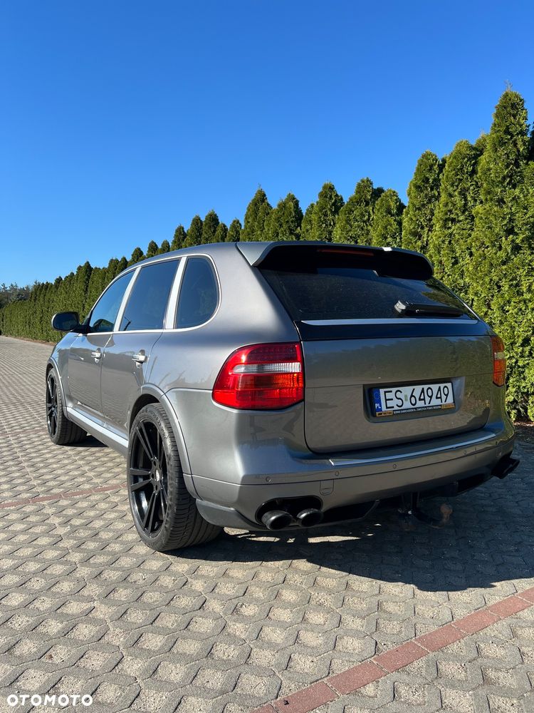 Porsche Cayenne Tiptronic S - 11