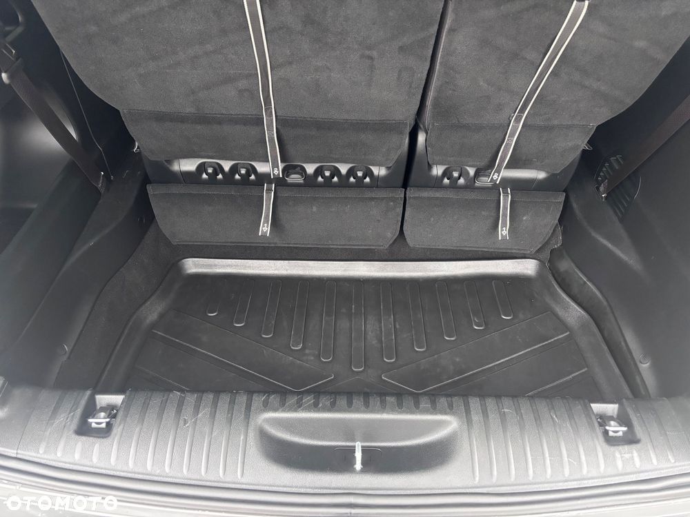 Chrysler Pacifica - 15