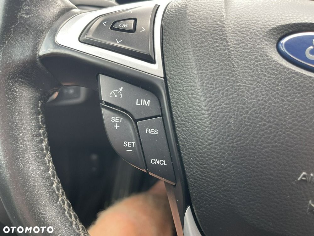 Ford Mondeo - 33
