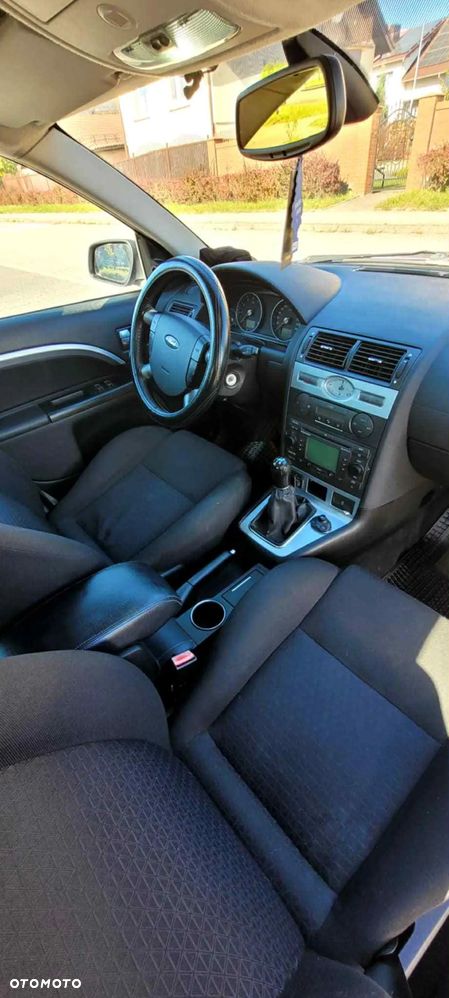 Ford Mondeo - 7