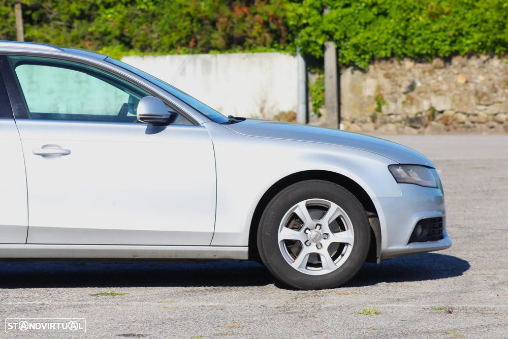 Audi A4 Avant 2.0 TDI exclusive - 9