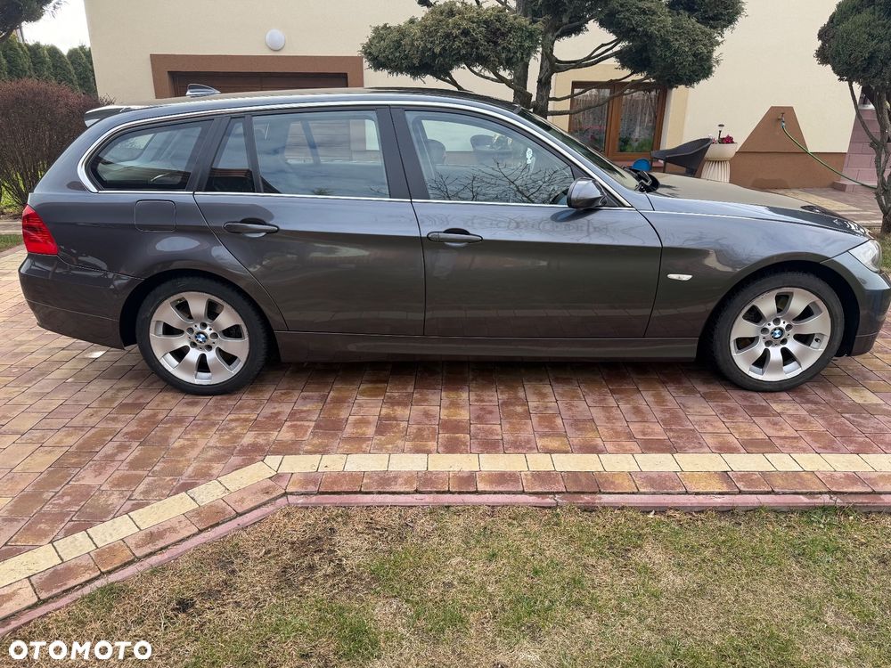 BMW Seria 3 325xi - 6