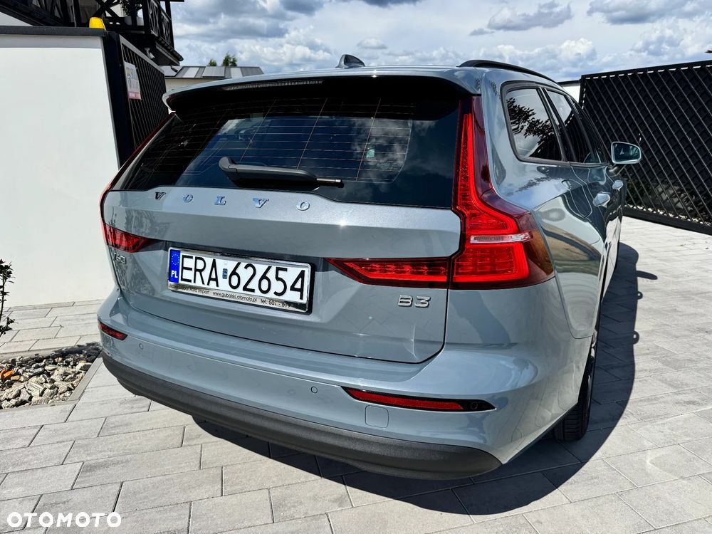 Volvo V60 B3 B DKG Essential - 18