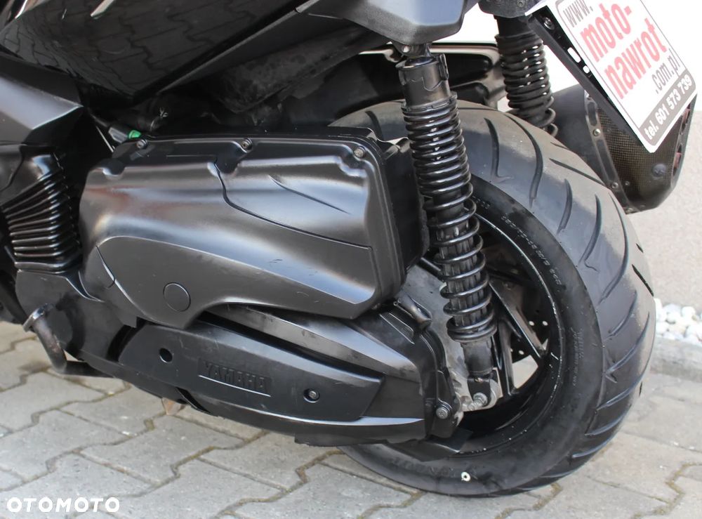 Yamaha X-max - 23