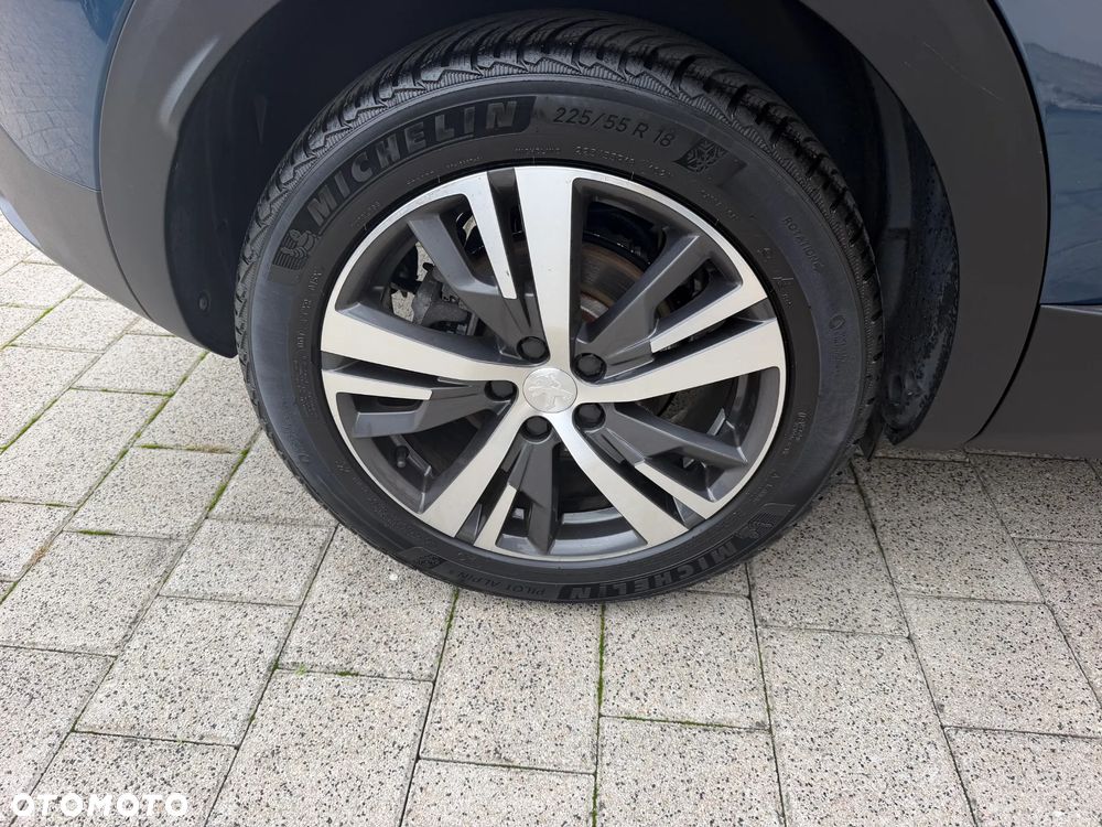 Peugeot 3008 1.6 PureTech HYbrid GT S&S EAT8 - 22