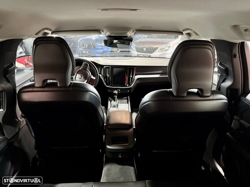 Volvo V60 2.0 D3 Momentum Plus Geartronic - 56