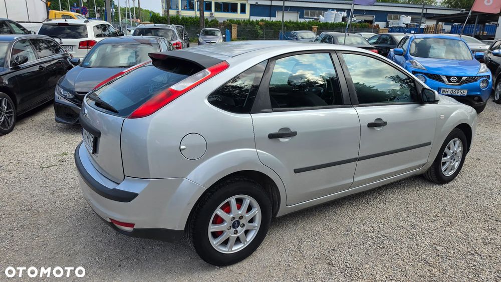 Ford Focus 1.8 Trend - 26