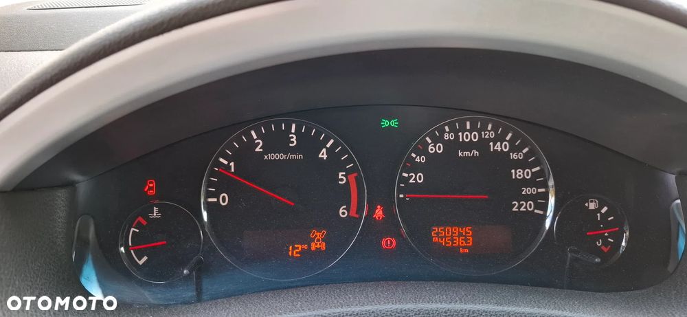 Nissan Pathfinder - 17