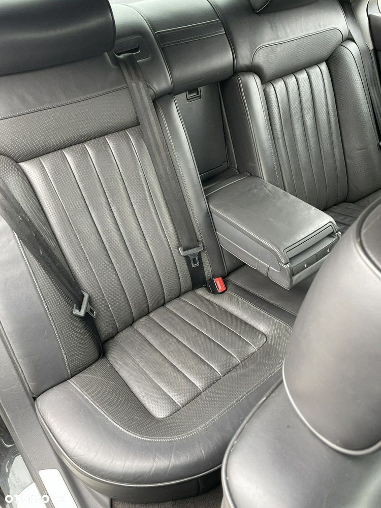 Volkswagen Phaeton - 18