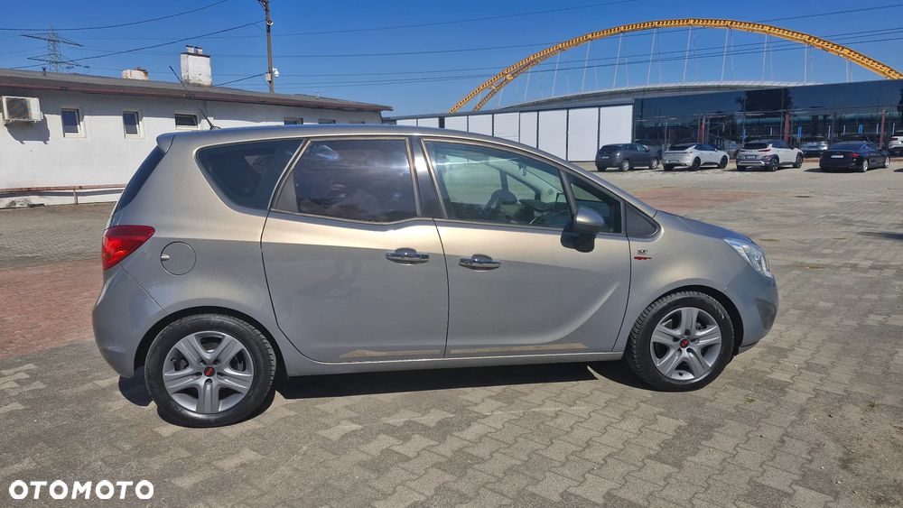 Opel Meriva - 9